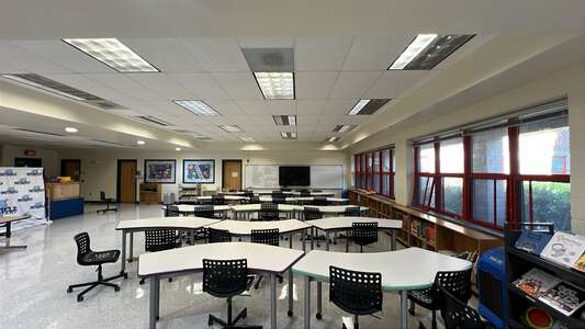 Smithfield Elementary School Media Center in Charlotte 2