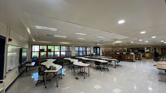 Smithfield Elementary School Media Center in Charlotte 3