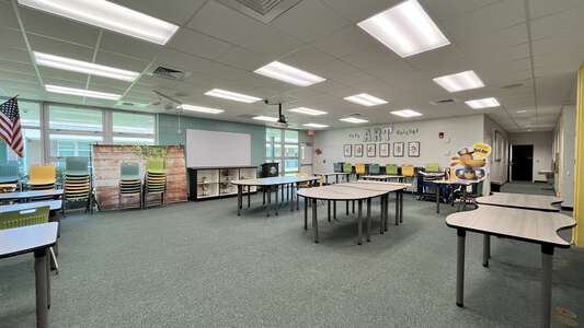 Mary Giella Elementary School Library in Spring Hill