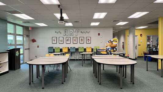 Mary Giella Elementary School Library in Spring Hill