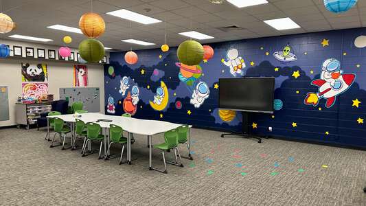 Pond Springs Elementary School Library in Austin