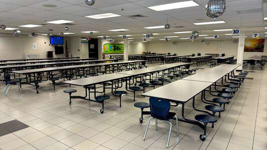 Lilburn Elementary School Cafeteria in Lilburn 2