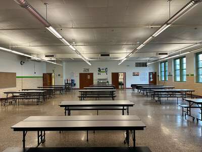 Clinton P. Russell Elementary School Cafeteria in Dallas 3