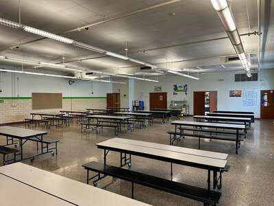 Clinton P. Russell Elementary School Cafeteria in Dallas 4