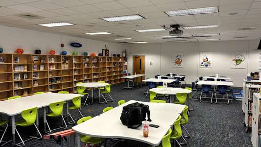 Alanton Elementary School Library in Virginia Beach