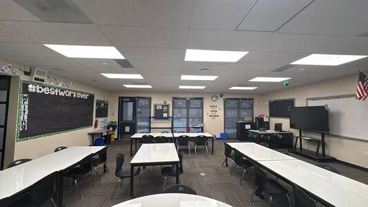 Mary McLeod Bethune Elementary School Classroom Standard in Moreno Valley 4