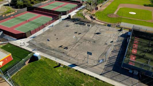 Torrey Pines High School Outdoor Basketball Courts in San Diego 2