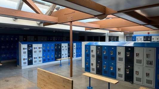 Diegueńo Middle School Locker Room - Boys in Encinitas 1