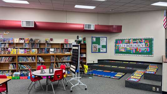 Cummings Elementary School Library in Keizer