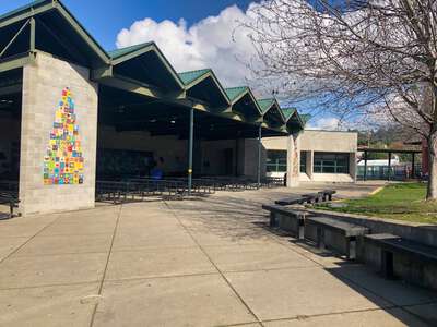 Albany Middle School Atrium in Albany 4