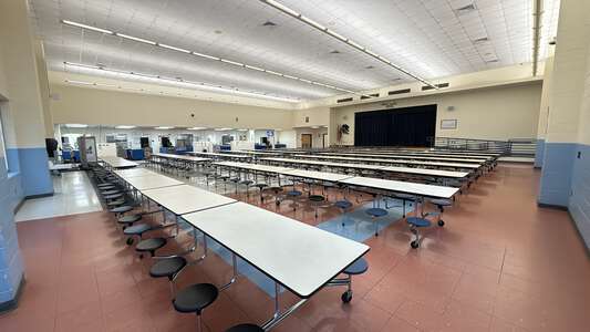 Martin Luther King, Jr. Middle School Cafeteria in Charlotte 5