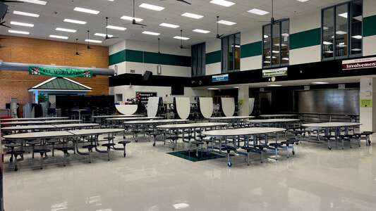 Pattonville Heights Middle School Cafeteria in Maryland Heights