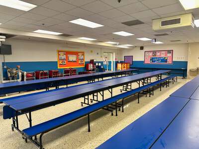 Leslie A Stemmons Elementary School Cafeteria in Dallas