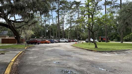 Parking Lot - Front (3 hr min)