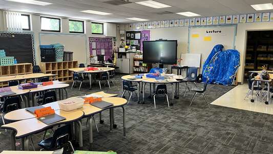 Searles Elementary School Classroom Standard in Union City
