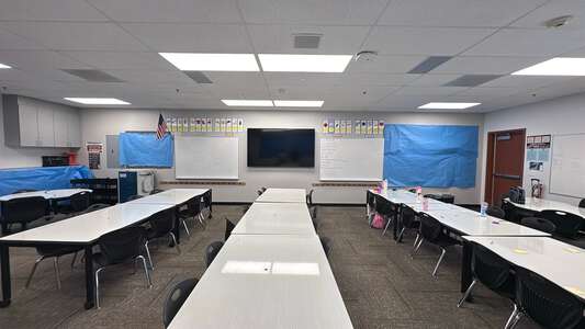 Lasselle Elementary School Classroom Standard in Moreno Valley 4