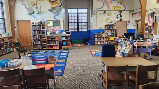 Bonny Kate Elementary School Library in Knoxville