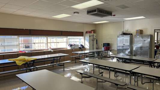 Glen Park Elementary School Cafeteria in Fort Worth