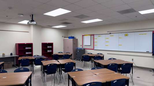 MacArthur Ninth Grade School Classroom Standard in Houston