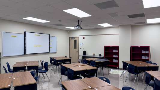 MacArthur Ninth Grade School Classroom Standard in Houston