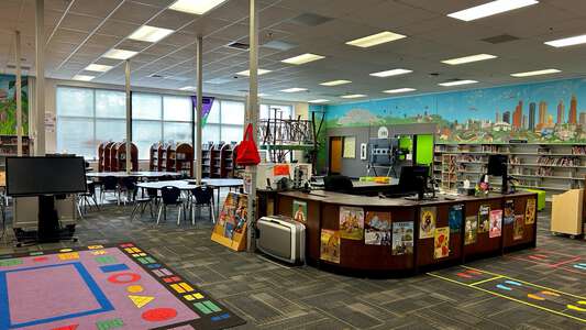 Simonton Elementary School Library in Lawrenceville