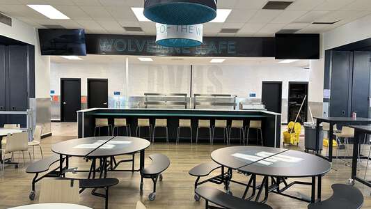 Deer Valley High School West Cafe in Antioch 4