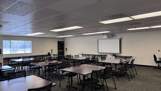 IUSD Learning Center Room 05 - Portable Classroom in Irvine 2
