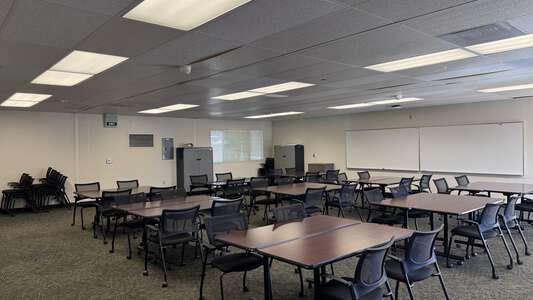 IUSD Learning Center Room 05 - Portable Classroom in Irvine 3
