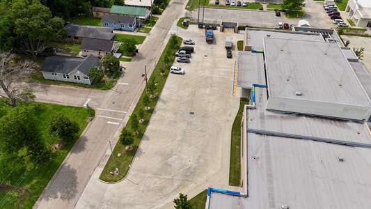 Park Medical Academy Parking Lot - Side in Baton Rouge
