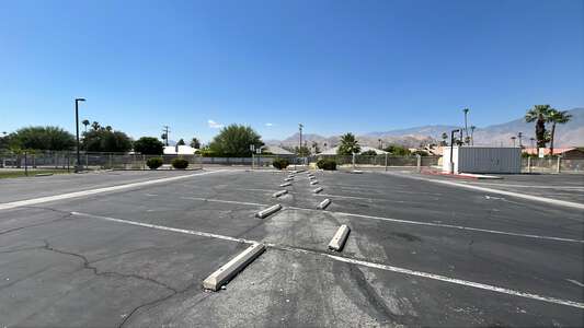 Cielo Vista Charter Parking Lot - Main in Palm Springs 2