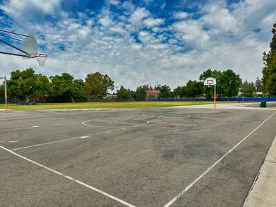 Heaton Elementary School Outdoor Basketball Courts in Fresno