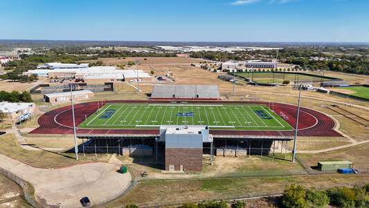 Wilmer-Hutchins Eagle Stadium Football Stadium (Turf) in Dallas 4