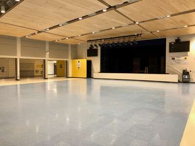 Stillwater Junior High School in Stillwater Oklahoma Slideshow Image 3