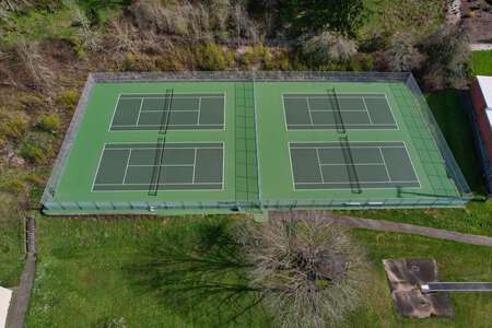Rex Putnam High School Tennis Courts in Milwaukie