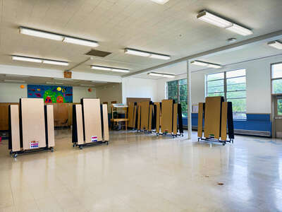 Lent K-5 School Cafeteria in Portland