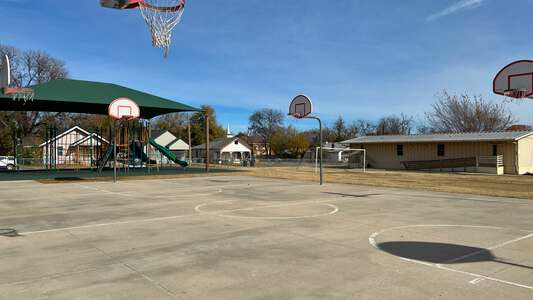 Carroll Peak Elementary School Outdoor Basketball Courts in Fort Worth