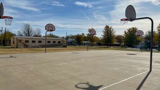 Carroll Peak Elementary School Outdoor Basketball Courts in Fort Worth