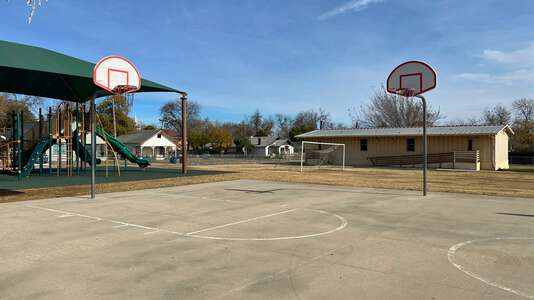 Carroll Peak Elementary School Outdoor Basketball Courts in Fort Worth