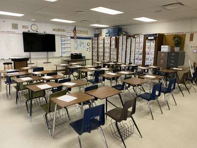 El Capitan Middle School Classroom Standard in Fresno