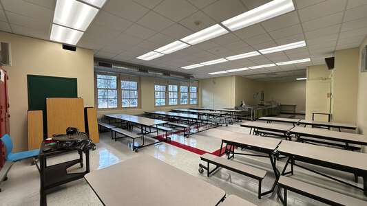 Budlong - Lyman A Budlong Elementary School Cafeteria in Chicago