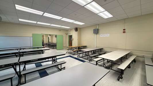 Budlong - Lyman A Budlong Elementary School Cafeteria in Chicago