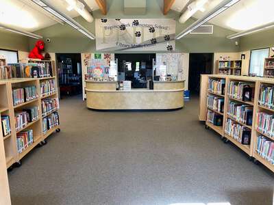 Regency Park Elementary School Library in Sacramento