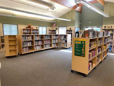 Regency Park Elementary School Library in Sacramento