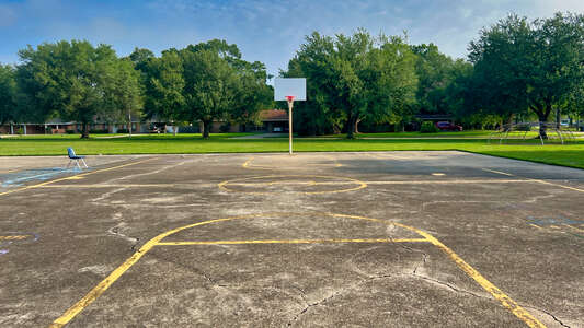 Villa Del Rey Creative Sciences and Arts Magnet School Outdoor Basketball Courts in Baton Rouge