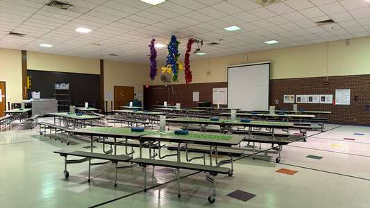 Caldwell Elementary School Cafeteria in Wichita 4