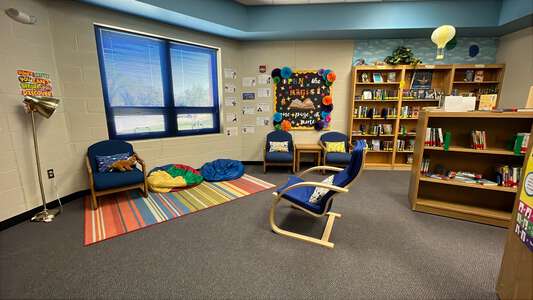 Chisholm Trail Elementary School Library in Park City 4