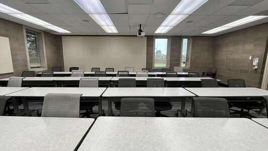 Brawner Room 200 - 471 - Classroom
