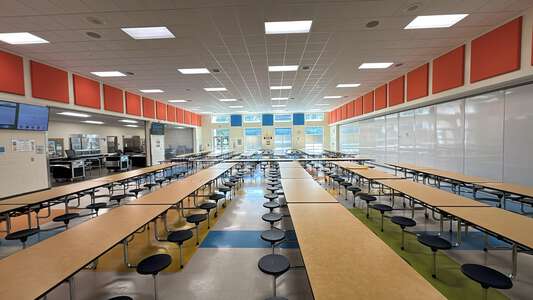 Charlotte East Language Academy K-8 School Cafeteria in Charlotte 2