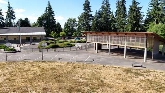 Robert Frost Elementary School Outdoor Basketball Courts in Kirkland