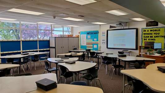 San Gorgonio Middle School Classroom Standard in Beaumont